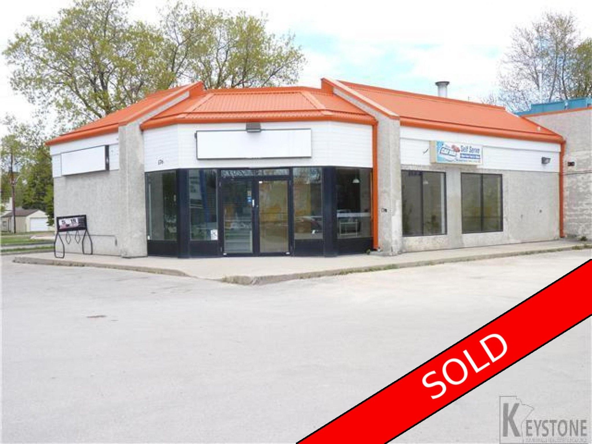 I have sold a property at 176 Main Street in Selkirk, MB r1a2s6

